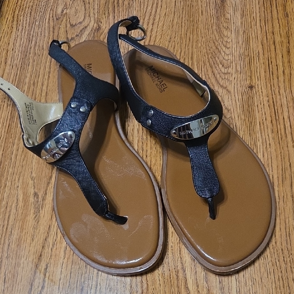 MICHAEL Michael Kors Black and Brown Thong Sandals